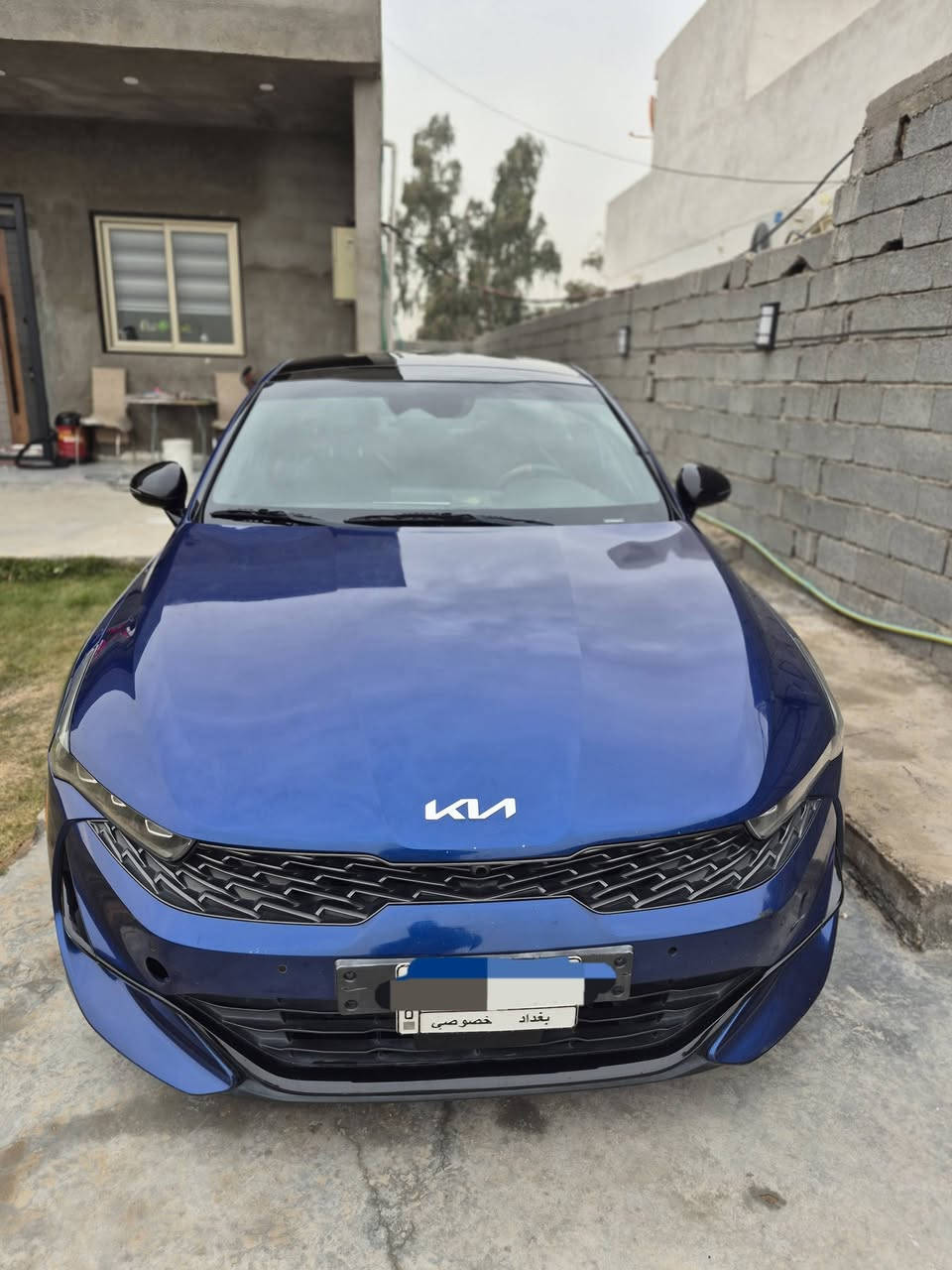 السلام عليكم
للبيع K5 موديل 2022 GT تيربو فول مواصفات
مواصفاتها 
مكينه 2500 تيربو

بك لايت LED

أشاير بالمري 

بانوراما 

رادارات محيطيه امامي خلفي جانبي 
بريك تلقائي 
وضع الهدوء اثناء الاتصال 
شاشه كبيرة 

قياده ذاتيه 

توقف ذاتي 

تحديد مسار  
مثبت سرعه
شاشة اعطال  
هندبريك بصمه 

٤ وضعيات قياده 

شحن لاسلكي 

اوتو هولد 

كرسي السائق كهربائي جلد 

تدفئة مقاعد إماميه 

سماعات + مضخم صوت  

داخل اسود جلد مختم GT  

وباقي المواصفات معروفه 

ماشيه 70 ألف كيلو

حادثه خفيف بالمازدة اليسرة  يعني طارف الجاملغ والبنيد و مبدلات 
الباب خلف السائق بيه بارد
السيارة كله ليبل،واحد ماعد البنيد والجاملغ،الايسر 
مكفوله من الشواصي واللغود 
كير مكينه كله بلادي  
رقم بغداد باسمي تحويل ثاني يوم
مكان السيارة بغداد
السعر 186 وبيه مجال 

للتواصل ***********
