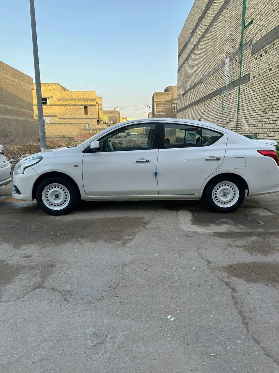 سلام عليكم
سياره نيسان موديل ٢٠٢٣ رقم أربيل باسمي ضربتها بل صندوك الأمامي الفوك  السعر 124 مكان السياره بصره ياسين خريبط 

للاستفسار/***********
