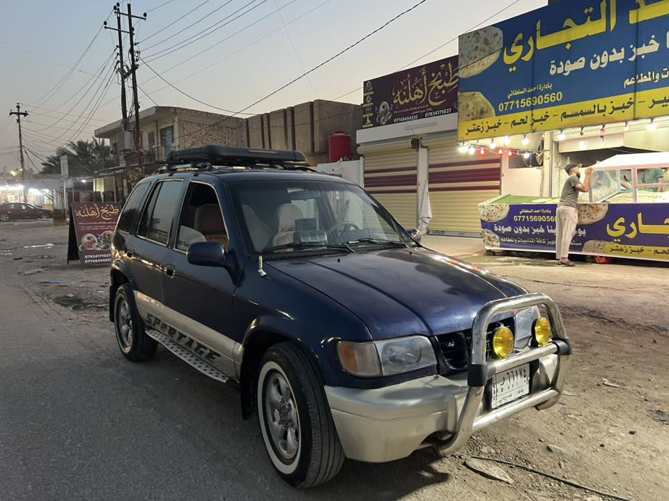 السلام عليكم سبورتج موديل 94 رقم بغداد  شرط التحويل   سياره حلوه وجديده كير ومحرك بلادي محرك 2000مسكر خليجي فتحه مكان السياره حله مركز الرقم *********** بي وتساب السعر 40

