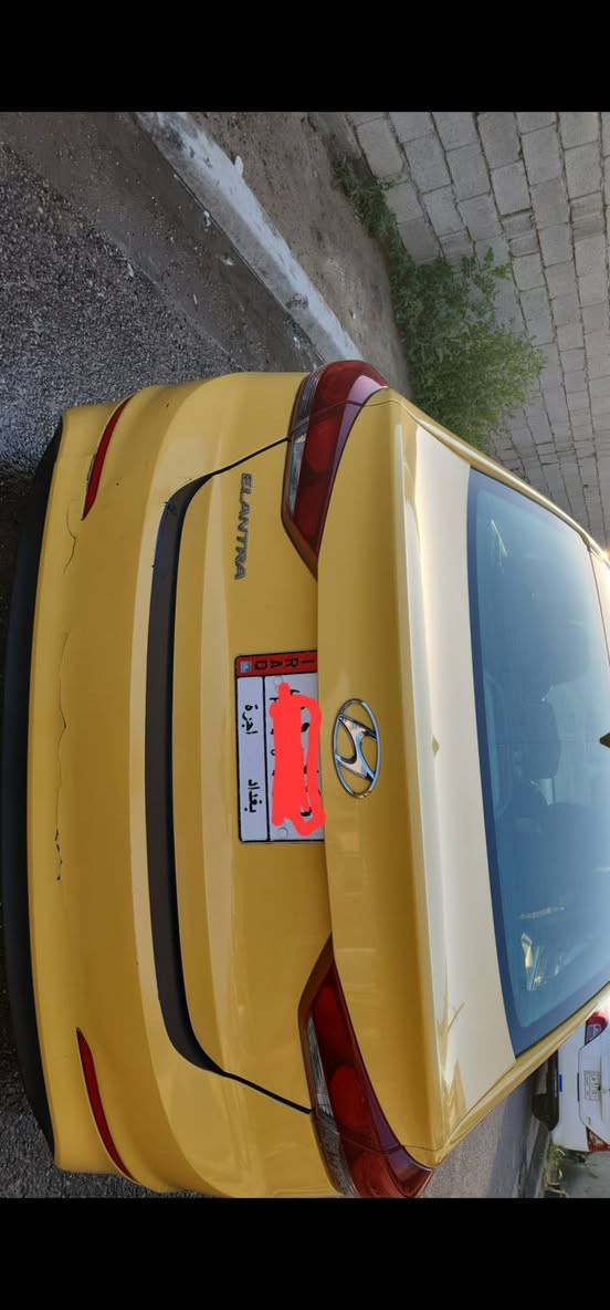 نترا ٢٠١٨ وارد  حادث بنيد وجاملغات مكفوله من دواخل ولايرباك مكينه ٢٠٠٠ دوش ويل كب ١٧ بغداد الغزاليه  السعر ١٢٩
رقم الهاتف ***********
