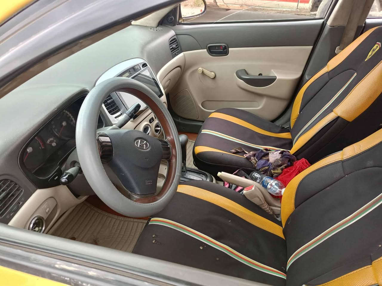 السلام عليكم
اكسنت دبدوب  موديل 2009
محرك وكير شرط مال كصه 
هيئه وغرامات صفر واني الشرعي 
ضرر تكمه الكدام جهت النفر تبديل بوند وجاملك معجون بيها تلكيطات  عدا السكف مابي معجون
السعر ٨٦وبيها مجال 
***********
