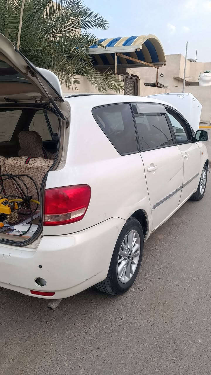السلام عليكم. / ابصم. للبيع. موديل 2002 اصل سياره حلوه ونضيفه دواخل دوشمه وتخم ويل وتخم تاير ياباني اصلي تبريد شغال عوزه بس غاز فقط شاشه وحساسات وكامره كهربائياتهه كلهه شغاله بيهه وكاله ام الباركود. :::: السعر 95 وبيهه مجال للشراي. // مكلف بل نشر وهذا رقم صاحب السياره. *********** """" مكاني بصره.
