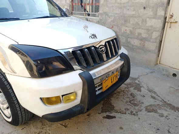 ***********اسيا ***********كونا موديل 2009مه نه فيستاسلي بي بوياخ بي ليدران بي خايس ورزيوي 4 تايهي لوك كيرومه كينه اكسل شانسي هه مووكياني به شه رت وه كووينه كان جوانه 40 رانية
