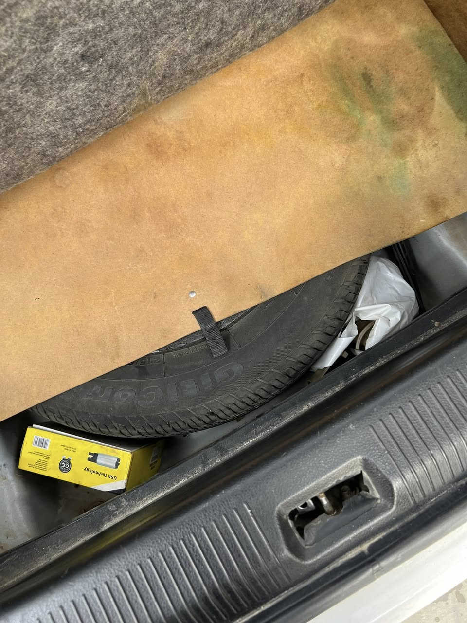 للبيع
امكراند 2013
السيارة بدون قطره صبغ
1-سلايت جام طكتين
2-اربعة جامات اوتو
3-مقاعد جلد+لونين
4-بردة خلفية بلادية
5- مرايات كهرباء 
السيارة جديدة وبلادية وبلا اي نقوصات 

كير +محرك درجة اولى شرط
تبريد شغال+تدفئة شغال
تايرات جديد 

رقم جديد
سنوية جديدة

السيارة شرط التحويل

المكان نينوى

السعر (85) وبيها مجال 

***********
***********
