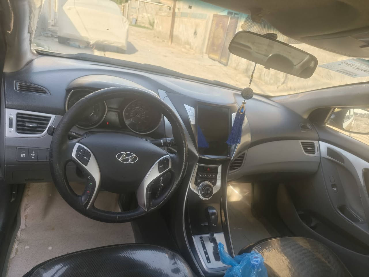 النترا مديل ١٢ شادلها مكينه جديده قبل اربع اشهر 
سياره عايزلها اشياء بسيطه حداديه جديده شواصي مكفوله ومكفوله من الكص واللحيم مكان السياره بابل سعرها ٧٠ 
*********** السياره بسمي ومصفره هيئة وغرامات
