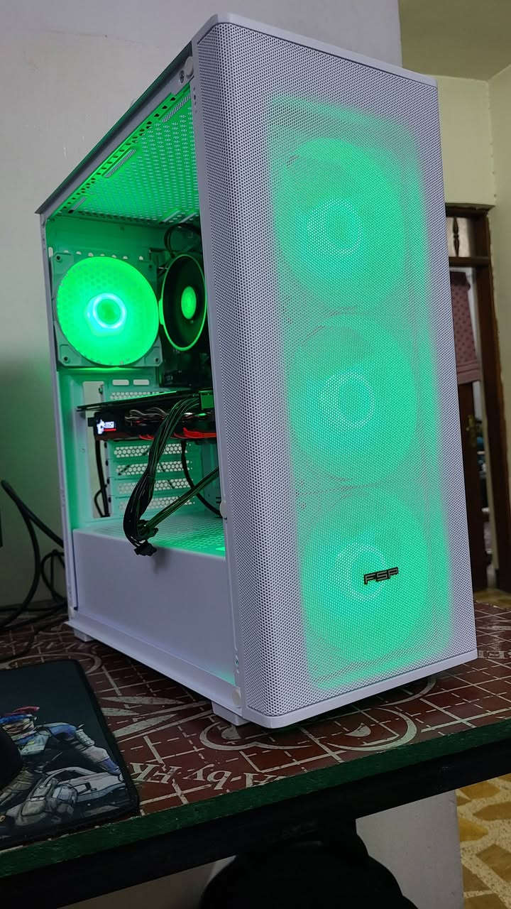 السلام عليكم 

كيس للبيع المواصفات 💚 :

R5 3600
6Cores / 12Thread

M.B : B450M Asrock With Box

RAM 16GB DDR4 Leaxar (8×2) 3200MHZ

GPU : GTX 1060 6GB MSI GAMING-X Like New
أخو الجديد بعد حتى لزقاته بيه ونظافته 99%
كرت شكله فخم وأدائه ممتازة وحرارته توب ويجي GAMING OC 💯✨️

Storage : SSD 128GB White New + HDD 500GB WD 
Blue 7200RPM
تخزين كفائة 100%

PSU 550W FSP 80% Plus NEW 
بور براند محترم 💯

CASE White FSP Mesh + 4Fans RGB NEW

كيس جديد والرجب قابل للتغير ✨️

الملاحظات : حرارة القطع مستقرة والكرت حرارته خمسينات كلش راقي 💯

السعر 525 ألف ثابت ♥️

مكاني موصل متوفر توصيل لجميع المحافظات ❤️

للتواصل : ***********
