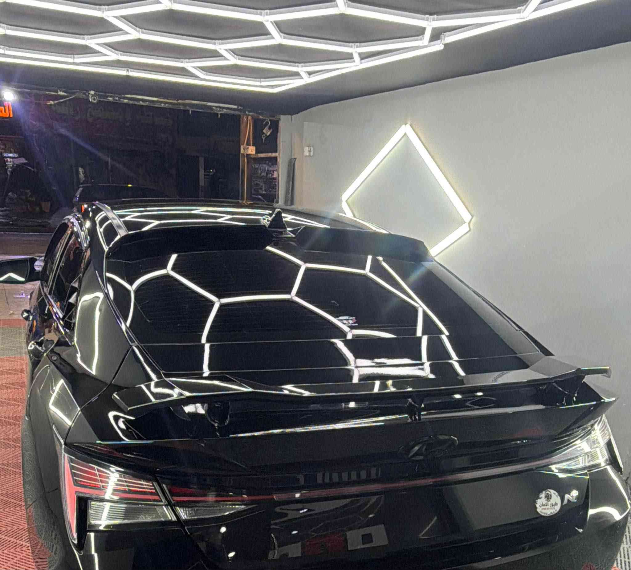 النترا 23 N 
محرك 2000تيربو 
حادث جاملغ ربع الباب عكس السايق بجم كبس بدون ايرباك بدون دواخل 
فول فول مواصفات 1/1 
سرعة 300 🚀عليها شوته رياضي وبرمجه شركه 
بيها كتاب تظليل اربيل 80‎%‎ بعدله سنه وينتهي 
سعر 175 $ 
رقم اربيل بأسمي تحويل فقط 
مكاني بغداد المنصور 
*********** بغداد, العراق
