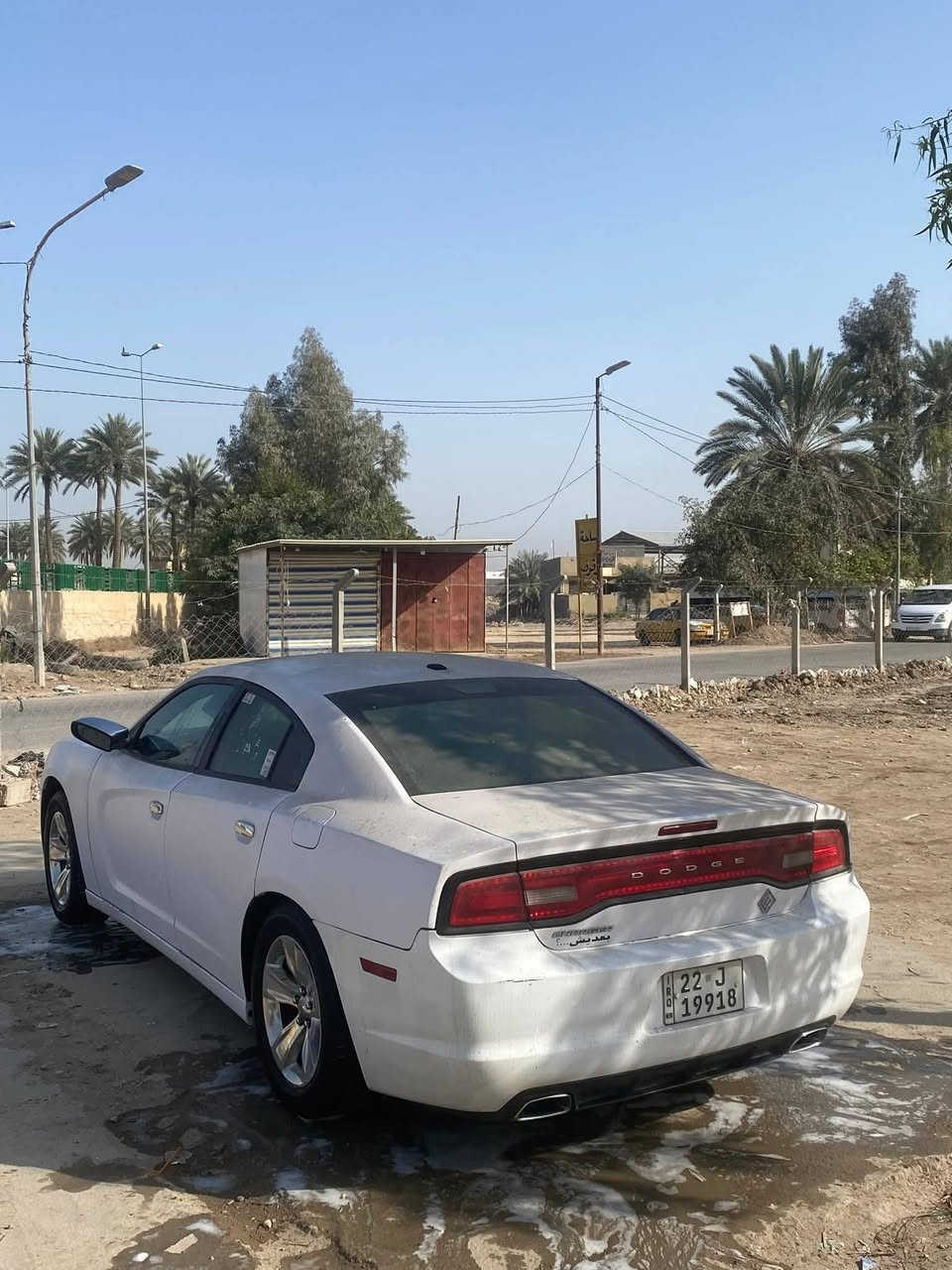 السلام عليكم جارجر مديل ١٢ للبيع
سياره رقم اربيل مميز شرط تحويل جديد سنويه ٢٨ 
سياره جاهزه للأخير
منضومة تبريد جديد 
ادامه بانزين جديد 
تخم تاير
ويل كروم مال حديث 
كشنات كهرباء + حضن 
كير عصه 
مغلفه فابلون ابيض طافي  
منضومه زنون 
مكينه جديده مال ٢٠ 
كيره جديد 
حداديه ممتازه
غرفه جديده
اكسل وعربانه جدد
تانكي  جديد
سياره حادثه جاملغ وباب وجاملغ خلفي  يعني بيه ٤ قطع صبغ  بيه بارد بل فخذه فقط 
سياره جديده ونصبته تخبل شوفة عينك 
للمعلومه حتى مااتعبك ابيع صبغ حزام 
السياره معروضه 120 وبيها مجال 
مكان السياره بغداد مجمع بسمايا 
*********** متوفر واتساب
