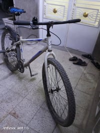 عندي هاذه الباسكل اريد اراوس بطه شعندك نزل ابريك خلفي  شغال  تايرات جد...