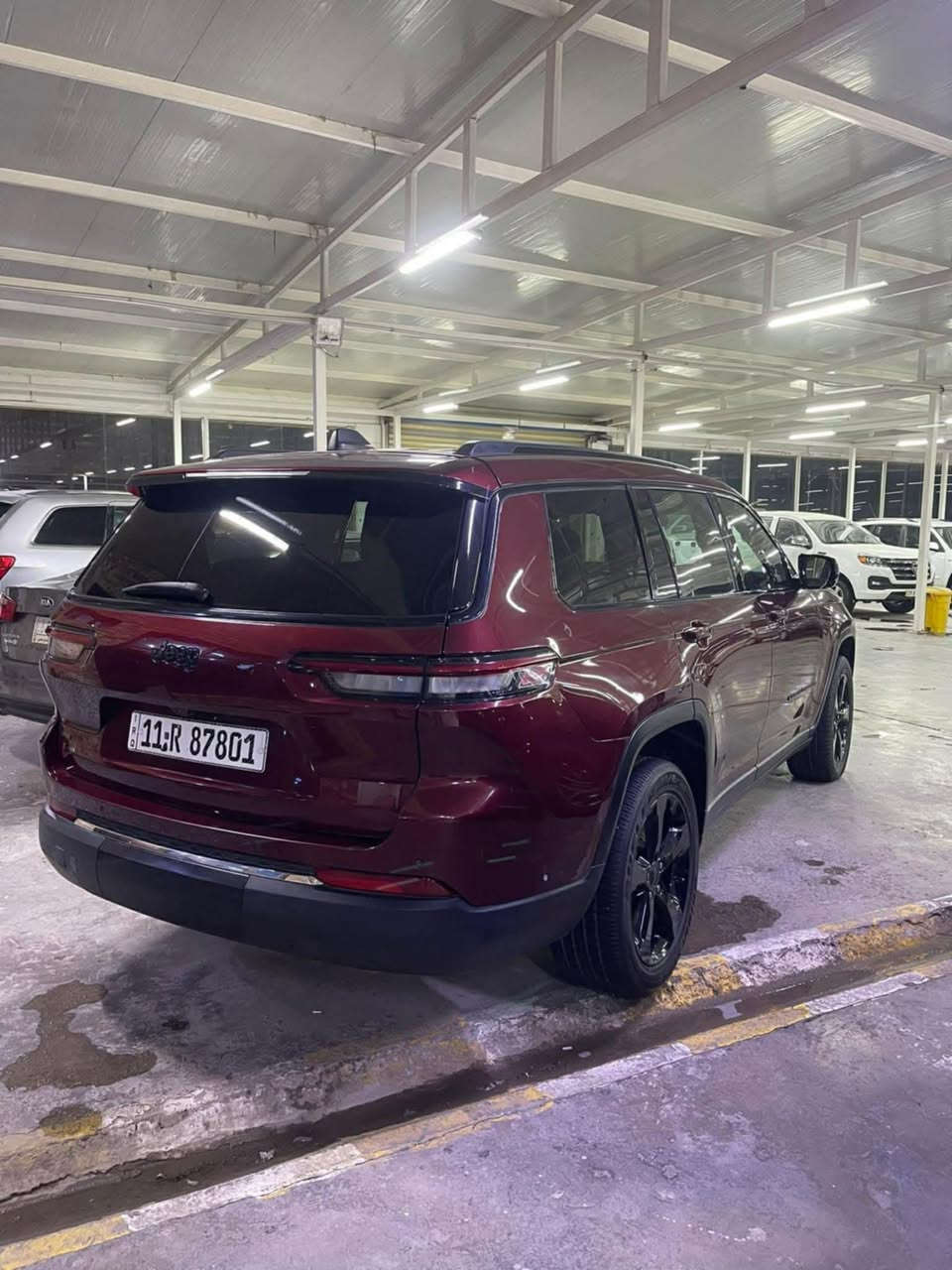 السلام عليكم جيب موديل ٢٣ حادثها كما موضح بالصور ماشيه ١٨ الف ميل سياره جدا نظيفه السياره ٧ راكب رادار امامي مانع تصادم خلفي شاحن وايرلس كير شفتات استيرن كشن كهرباء مقاعد VIP جنطه كهرباء شاشه كبيره محدثها باللغه العربيه السياره بالكوت مركز المدينه اخوان اني مكلف بالنشر اتصل على راعيها السعر المطلوب ٣١٠$ ***********
