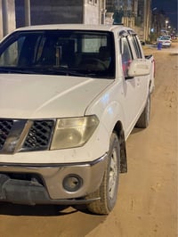 نيفارا 2013 اوتماتيك رقم بصره سنويه مامنتهيه بيها جاملغ وباب وبيها ملا...