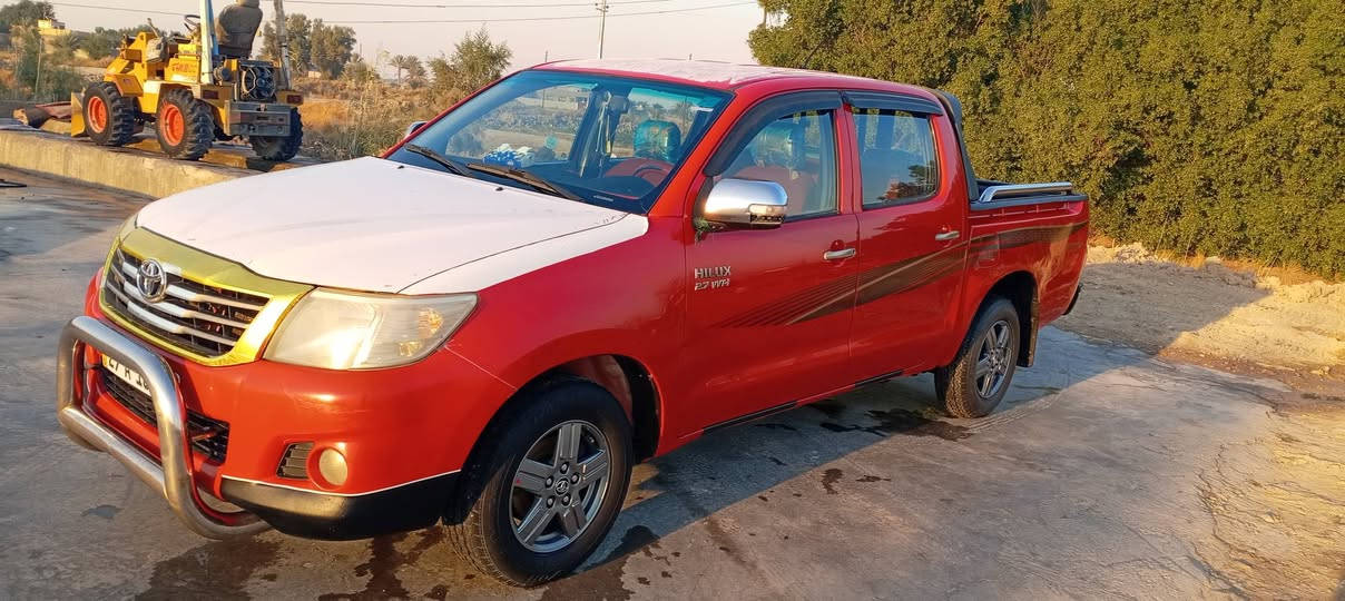 سلام عليكم هليوكس موديل 12 لون احمر رقم واسط بسمي دولي سياره حلووه مال جناي السعر 162 وبيه مجال قليل مكان بابل شوملي  ***********
