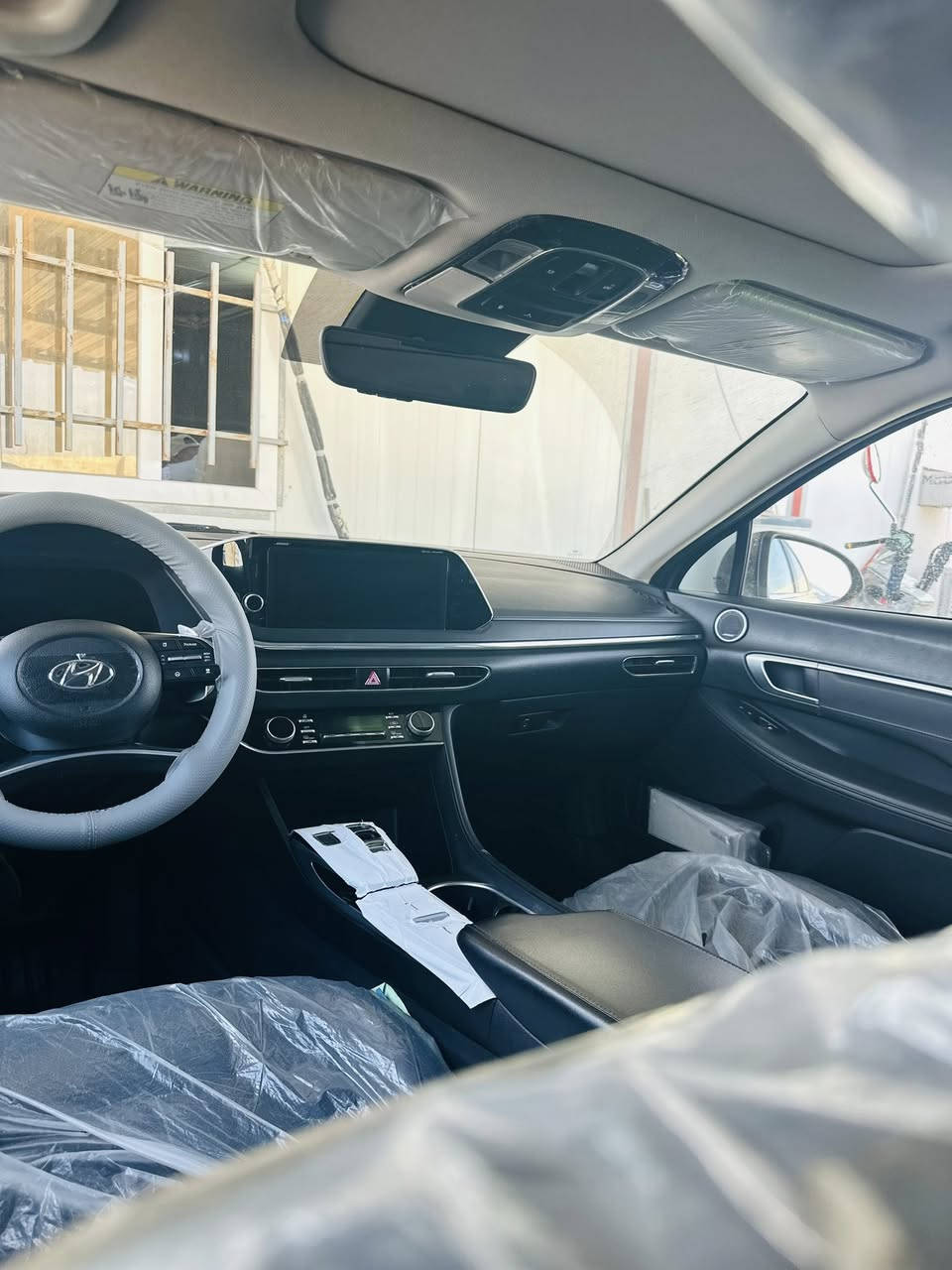 بسم الله الرحمن الرحيم 

  كلشي ذاكر 
الاسم :هيونداي سوناتا 
 الموديل :2021                                                       *********** 
         
الـــمكان الانـــبار فـــلوجه 
                
                                                                 الســـعر 180وبيها مجال حياكم الله عين غطه وعين فراش
                
المواصفات :                   

  1-محرك السياره ١٦00 تيربو طياره ارضيه 
وبيها نشاط ماشاءالله مو طبيعي 
2-كير 8سرعات احدث كير وقوي جدآ 
3-شفتات ستيرن 
4-كشنات جلد +تبريد +تدفئة نظيفه جدآ 
الكشنات بلادي 
5-نظام نورمل +كوستمر + سبورت +سمارت 
6-شفتات ستيرن 
7_سياره تتقدم وترجع بالبصمه
8-بصمه تشغيل عن بعد واشاير ترحيب 
بالأبواب فتح تلقائي 
9-هاند بريك بصمه 
10- كامرات 360 درجه السياره مزروعه كامرات 
من كل مكان 
11- حساسات خلفيه واماميه ومن كل جهات 
12-قياده شبه ذاتيه وتحديد مسار 
13-تدفئه ستيرن 
14-تحكمات كامله في الستيرن 
15-سقف بنورامي 
16-أضائة محيطيه لد داخلي متغير الالوان 
يتغير من الشاشه السياره 
17-داتا شو يبين عداد السرعه ويبين بي 
تحديد المساروالقياده الشبه ذاتيه ويطلع 
بي هوايه شغلات 
18-ابل كار بلي 
19-شحن واير لس
20-تبريد قطعتين وتبريدها ممتاز جدا 
21-مرايه قلابه عندما تضع الكير ع البك 
22-مرايه داخليه معتمه 
23-الزجاج الأمامي دبل زجاج 
24-تحكم بالزجاج الداخلي 4اوتو 
25-توقف ذاتي امامي خلفي عندما تستشعر 
بحادث أو خطر وشيك 
26-سماعات من الفئه الراقيه Bose 12
فيهاسستم صوت مرعب وعالي جدا 
27-كامرات من تفتح أشاره يمين أو يسار 
بيين عندك بالعدادات حتئ ينطيك رؤية 
جانبيه افضل
28-لايتات عدسات زتون كل مازدة بيها 4
عدسات قويه جدآ ومدآ عالي وتحكم اوتو 
ماتك عندما تأتي سياره اتجاهك ينخفض 
الايت العالي  
29-تايرات نظيفه جدآ 
30-نقط عمياء في المري 
31-كشنات الاماميه تحكم كهرباء 
وبعد بيها مواصفات هوايه متخلص
