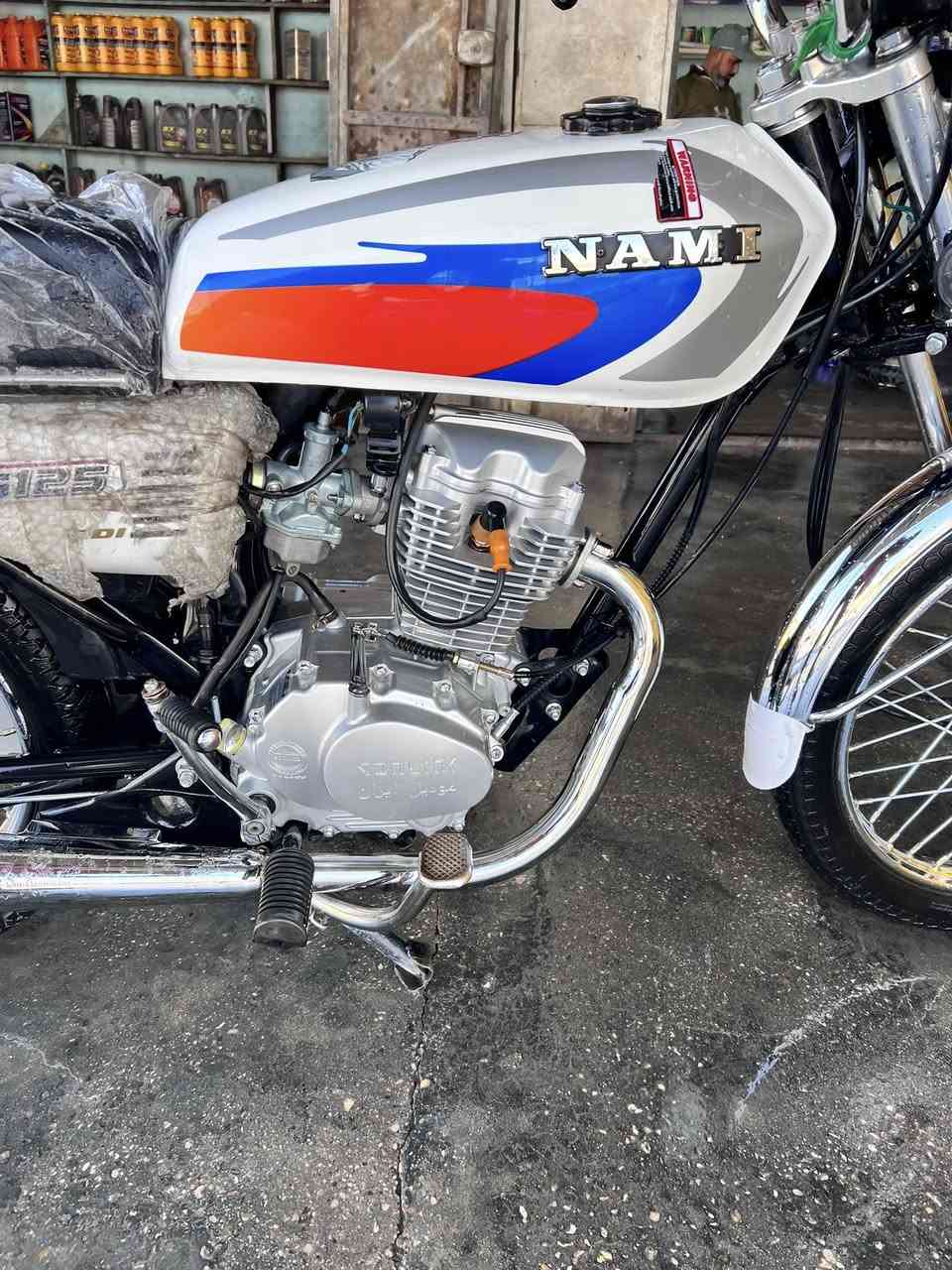 سلام عليكم دراجه ربعه كير البيع موديل ٢٥دراجه سكنر دراجه نضيفه شوفت عينك المكان كربلاء حي العسكري السعر ٦٥٠وبيه مجال متواجد فيس ورقمي ***********
