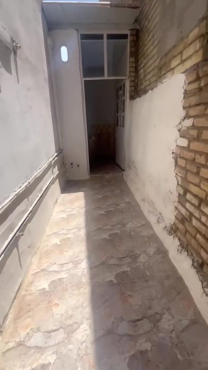 سلام عليكم لدي مشتمل لليجار ارضي سبعه نيسان دور الظباط قرب اسواق قصي للستفسار على هذا الرقم ***********

