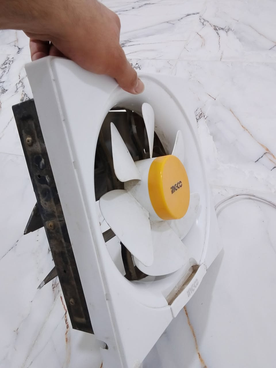 سلام عليكم
البيع مفرقات ثنين 35الف الاصليات ستعمال قليل عنوان  الجزيرة ***********
