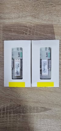 هذا المنتج هو جهاز إرسال واستقبال HPE Aruba 10G SFP+ LC LR (موديل J915...