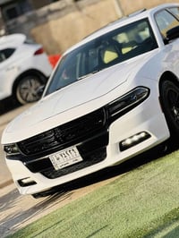 جارجر sxt 2019 فتحه (سلايد ) ماشيه (٣٥)حقيقي ٦سلندر  تو ويل شاشه كار ب...