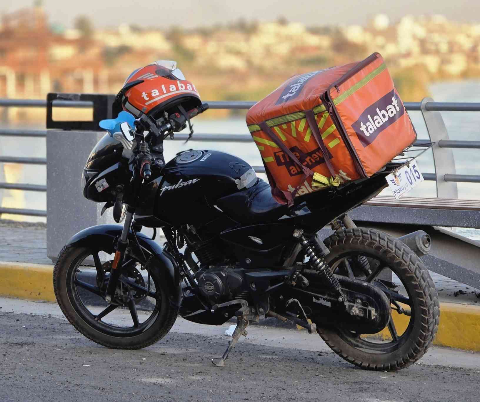 بولسر 150 للبيع مرقمه بس سنوية 
راعيها بالحلة اكفلك تحويل 

سعرها 1 مليون قفل

الدراجة مشتغل بيها دلفري 5 اشهر فقط 
حاليا نقصها بس كابريتر 

عنواني بغداد المعامل 
***********
