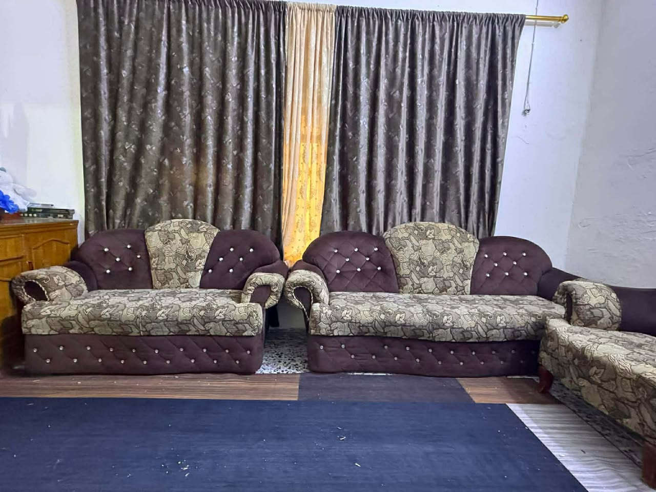 تخم 10 مقاعد مابي اضرار السعر 200 قفل بغداد علي صالح قريب ع منصور


**إذا كنت صاحب هذا الإعلان وتريد حذفه لأي سبب، رجاءا أرسل رسالة إلى الدعم الفني**