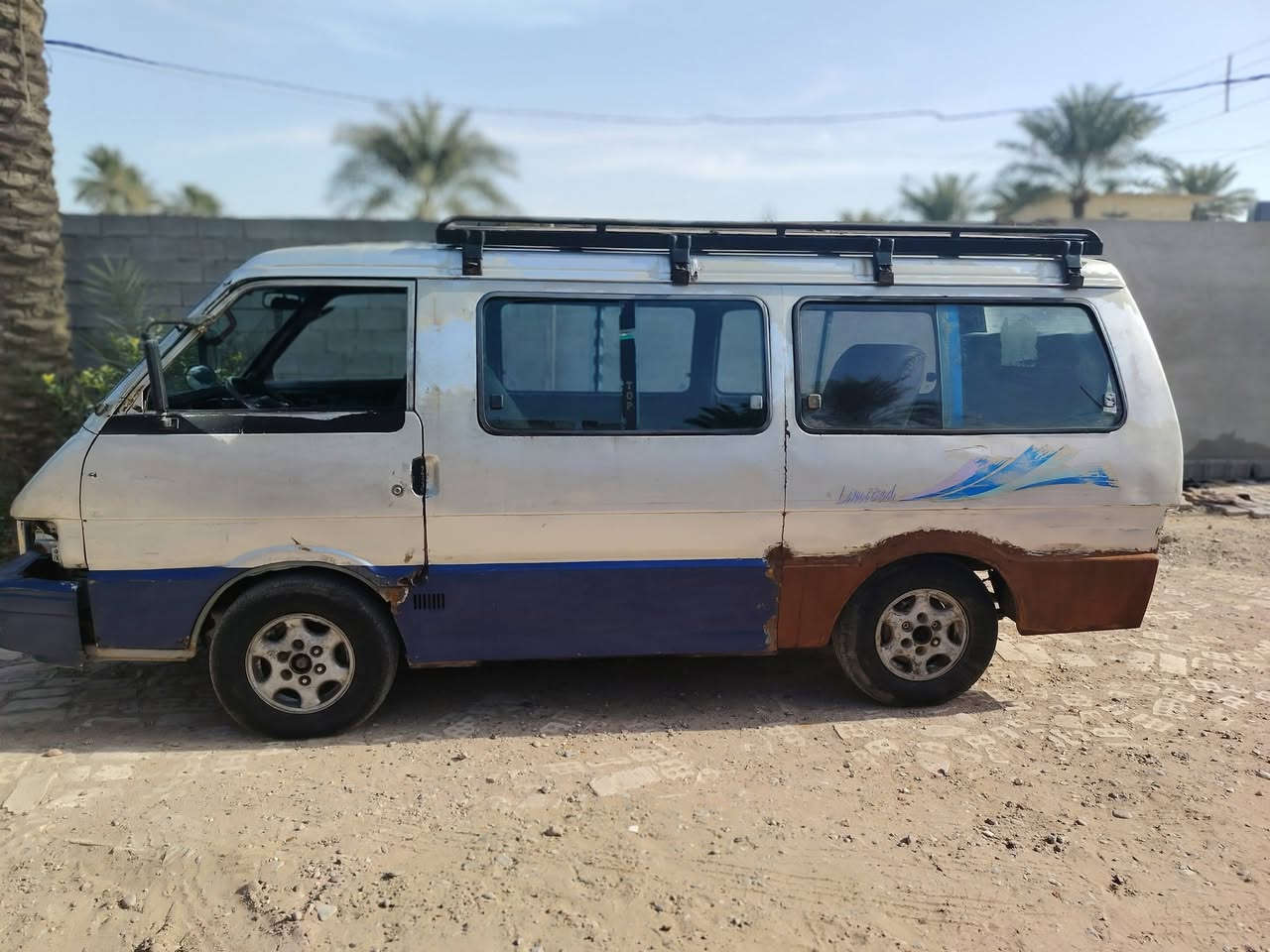 السلام عليكم شباب كيا بسته تعمير جديد  رقم الاماني موديل 94 شرط تحويل
كير مكينه اسكن مكاني بغداد قرب جسر الفرنسي سعر ٢٣بيه مجال نوقصه موجوده اليت دبل شاره سطاب رقم***********
