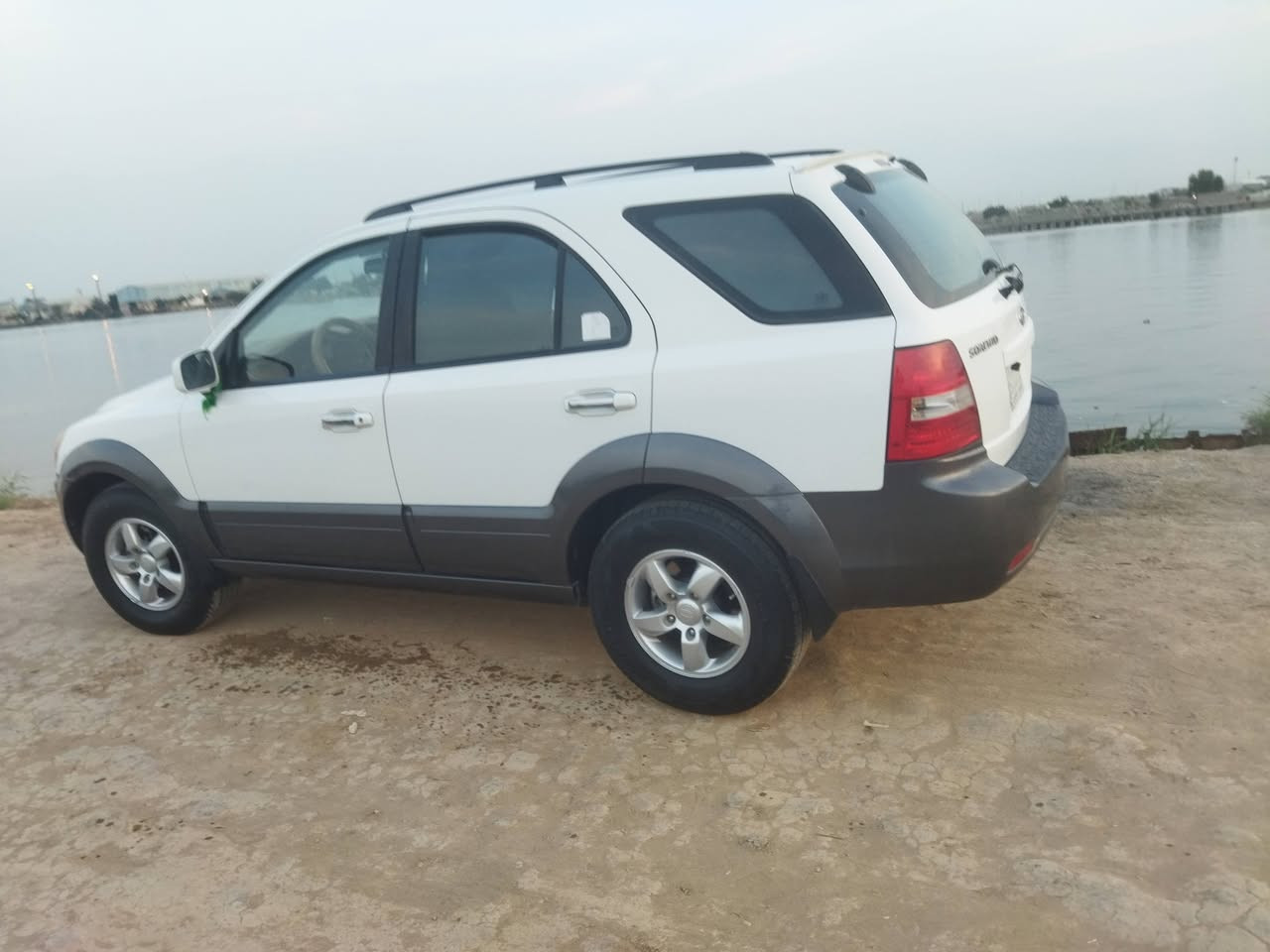 سياره كيه سورينتو 2009 كفاله عامه بسمي مكينه وكير مكفولات تبريد خير من الله سياره ماشيه 130 الف سياره جديده السعر 120 تلفون *********** بصره
