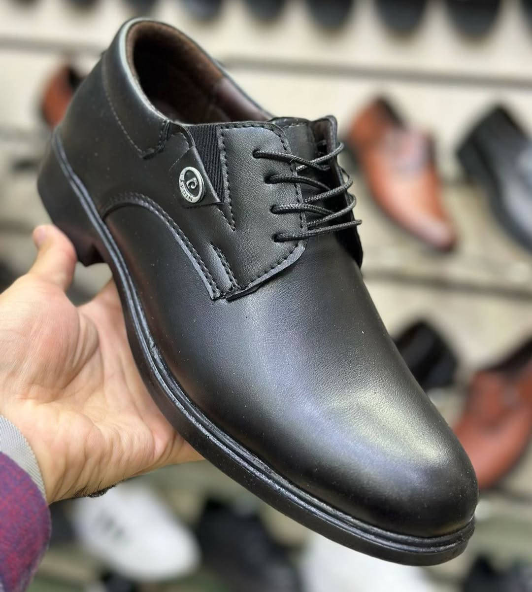 #الفراشةللاحذية
توفرت حذاء رجالي ايراني 
مريح باللبس 
قياسات 40_44
سعر قطعة 15 الف
قطعتين 25 الف
متوفر جملة ومفرد 
عنوان محل طوز خورماتو سوق جمهورية مقابل صياغة شيرزاد جاف
للحجز مراسلة صفحة او واتساب 
***********
يوجد توصيل للجميع محافظات
