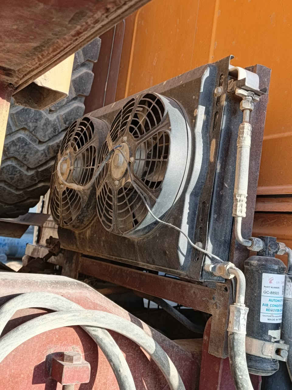 سلام عليكم سيلت للبيع
كامل شغال مابي اي نقص ماعده كنبريسر 
سعر 450بي مجال ‏‪***********‬‏
