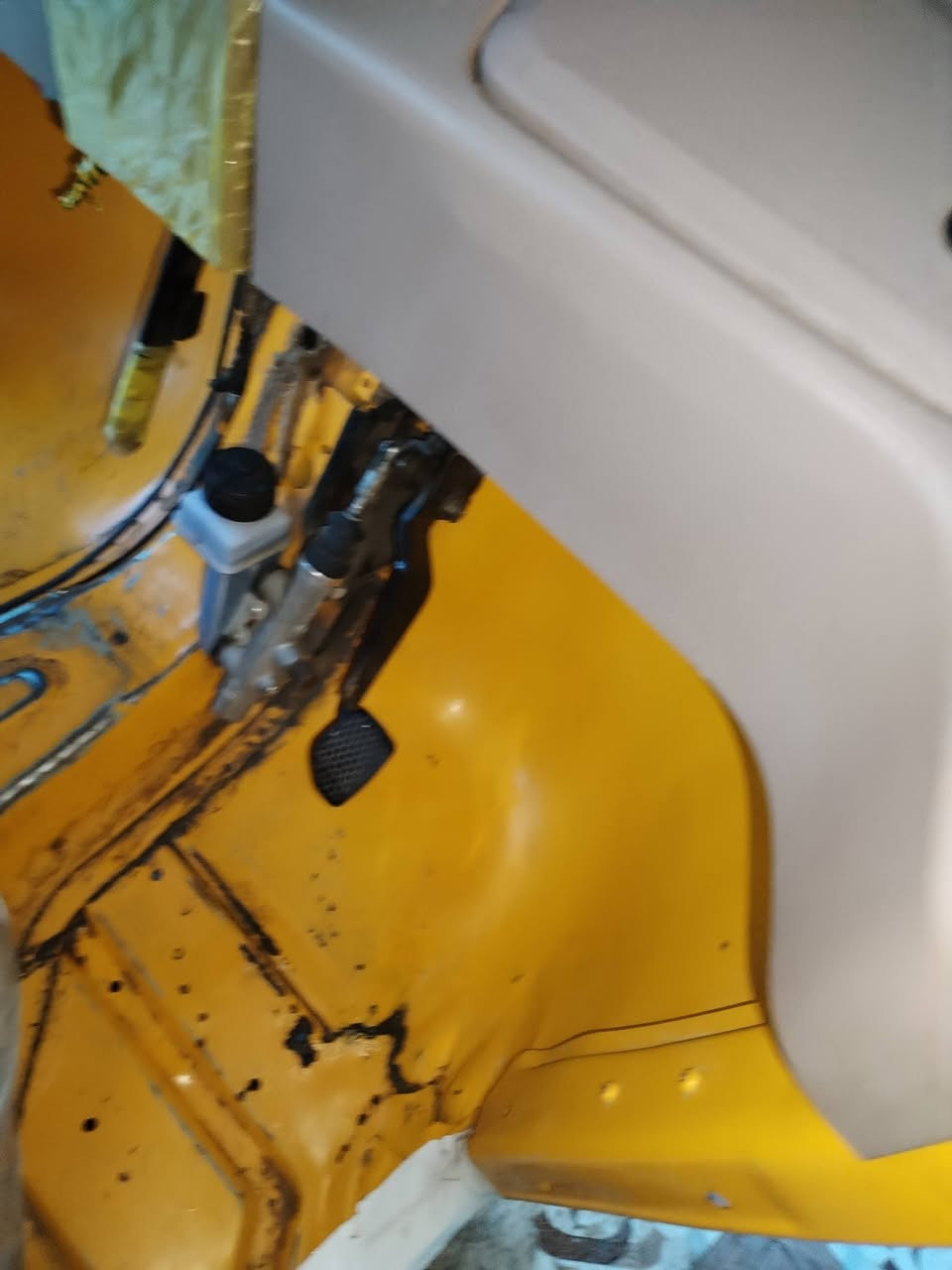 تكتك للبيع نظيفه كفاله عامه موديل 22 رقم ذي قار عنوان الناصرية السعر 9 و200 وبيها مجال رقم ***********
