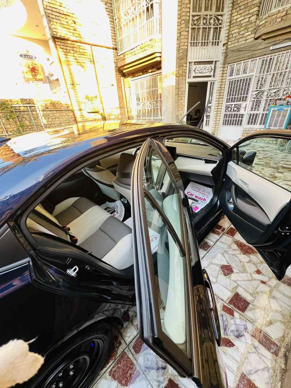 ‏سلام عليكم كورلا موديل 25 LE.   السيارة دخول جديد ماش 8000 ميل بدون إرباك حادث جاملغ نبدل نفس اللون وال القديم موجود بدون رقم مواصفات رادار أمامي￼ داخل لونين شاشة كبيرة قيادة آلية اوتو هولد سايد بريك دكمه كاميرا خلفية العنوان بغداد البلديات رقم الهاتف *********** سعر 155
