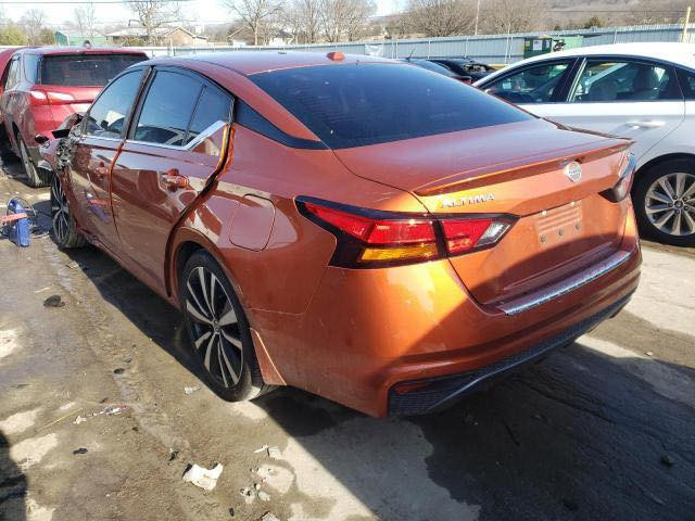 نيسان التما موديل 2020 معوقين وهسه صارت 
حره سياره فول مواصفات SR سعر ١١٠ وبيه مجال شراي يتصل 
***********
