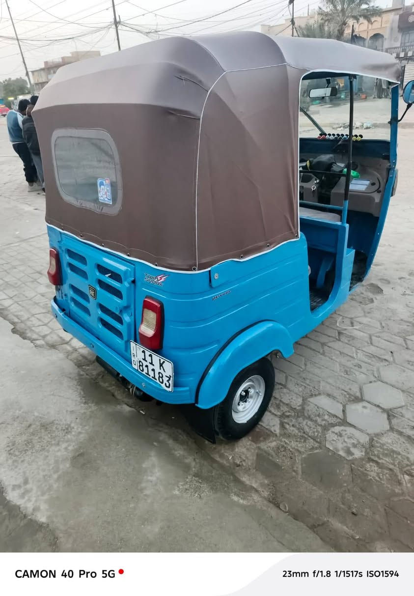 سلام عليكم تكتك موديل 20 رقم وسنويه تحويل ثاني يوم كير مكينه اكسل خير من الله تجفيف جديد شركة تخم تاير جديد دوشم جديدة جادر جديد كهربائية كله شغاله كل نقص مابيه مكان بغداد الغزاليه السعر 7وبيه مجال رقم ***********
