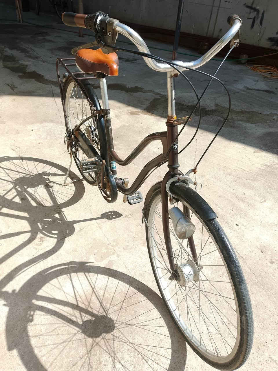 متاح بايسكل حجم 26 
 كله شغال شرط نظيف 
مكان حي فلسطين 
سعر 60 وبي مجال


**إذا كنت صاحب هذا الإعلان وتريد حذفه لأي سبب، رجاءا أرسل رسالة إلى الدعم الفني**