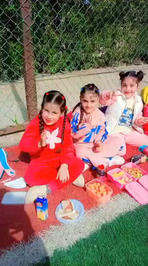 لن يكتمل يومنا الا بوجودكم معنا  ربي يحفظكم ويرعاكم طلابنا الابطال 
رقم الروضة ♥️ ***********
