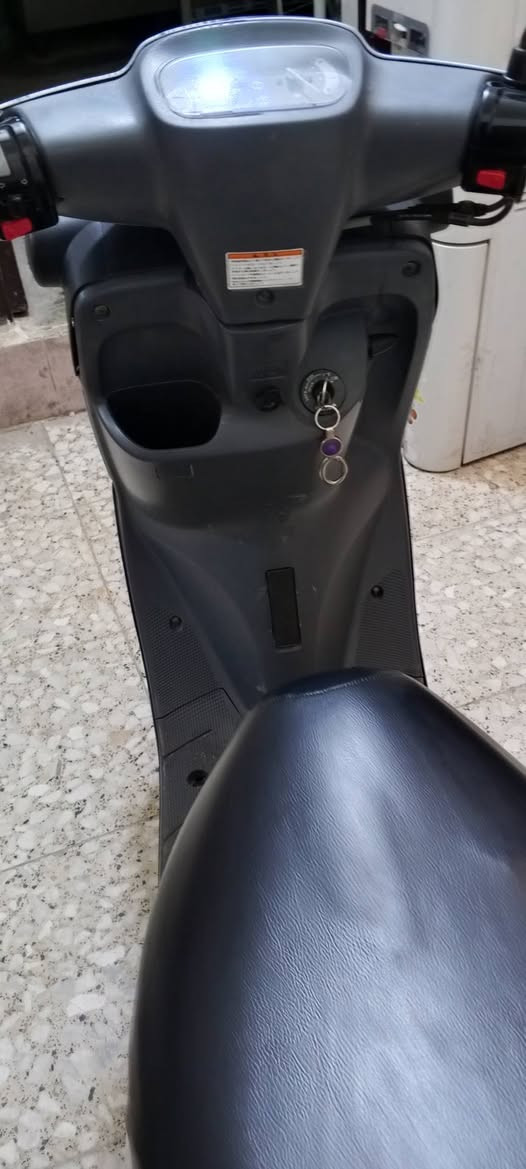 سلام عليكم ورحمه الله وبركاته دارجة منغولي موديل ٢٠٠٧ للبيع نظيف جدا جدا مامتوحة شرط  مال حاويه مكان كربلاء المقدسة قرب مستشفى العباس الاهلي اتصال على هذا رقم ***********    ***********
