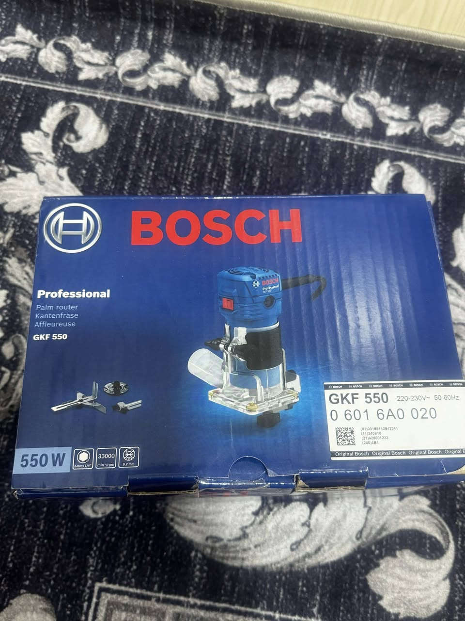 سلام عليكم 
متوفر فريزه بووش اصلي جديد مامستخدم 
لوك كامل  توصيل موجود 
***********واتساب
