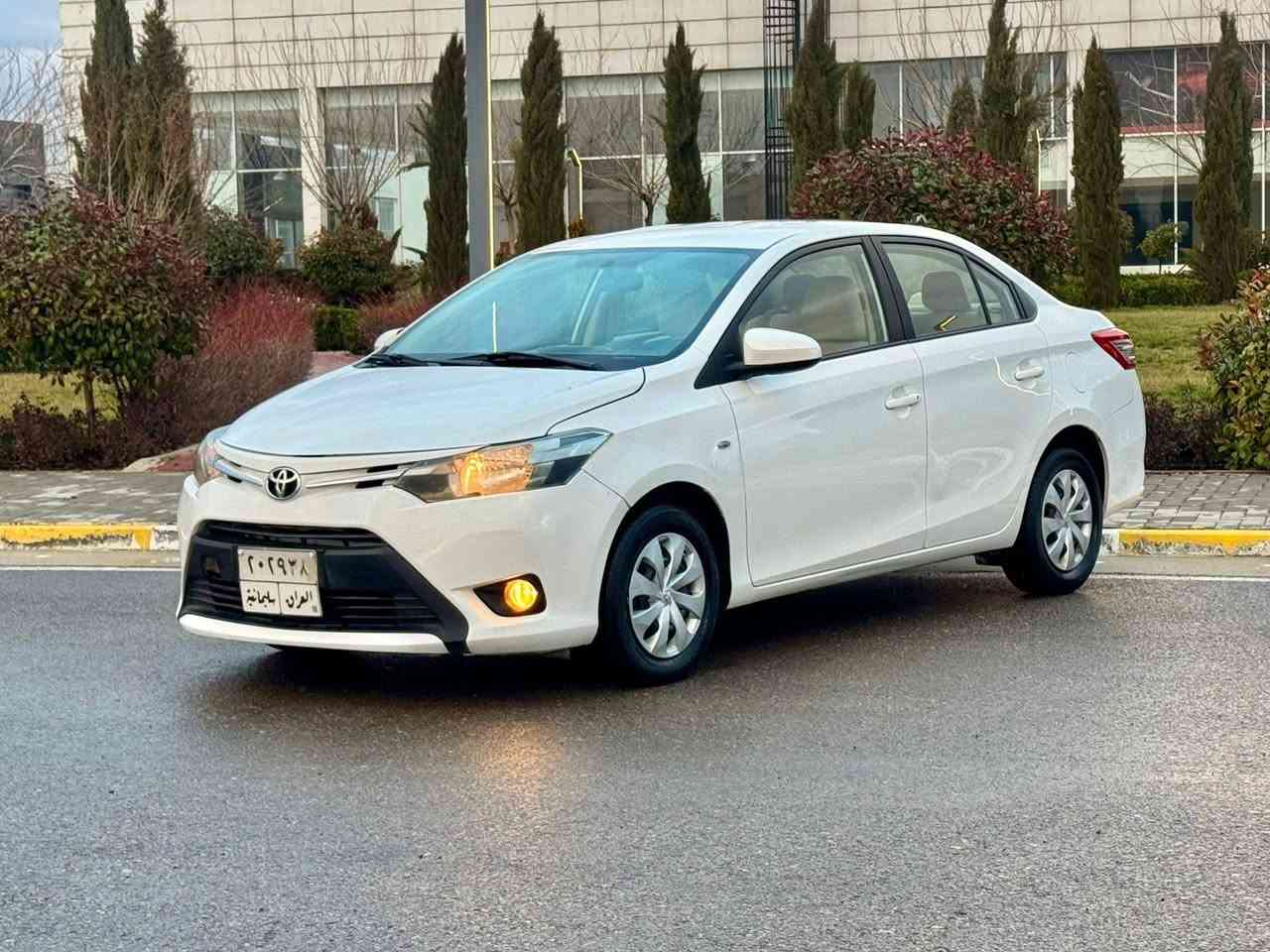 تۆیۆتا یارس 2015 مواسەفات SE
173 هەزار کیلۆمەتر ڕۆشتوە 
 مەکینە گەورە سفری شەریکەی سید نهرۆ 
سەنەوی تازە بەسەر چووە بە شەرتی تەحویل و خرامە 
گێڕ و مەکینەی بە هەموو شەرتێک 
بێ بۆیاخە 2_3 پەڵە ساردی هەیە 

سعر لە کۆمێنت داوابکە ڕاستەخۆ بۆت دیت 📩 

گیرومەکینە بەشەرت زۆربەجوانی پاکی ماوە هیچ خەلەلیکی تیدا نییە 

ژمارەی خاوەنی 
***********
***********
