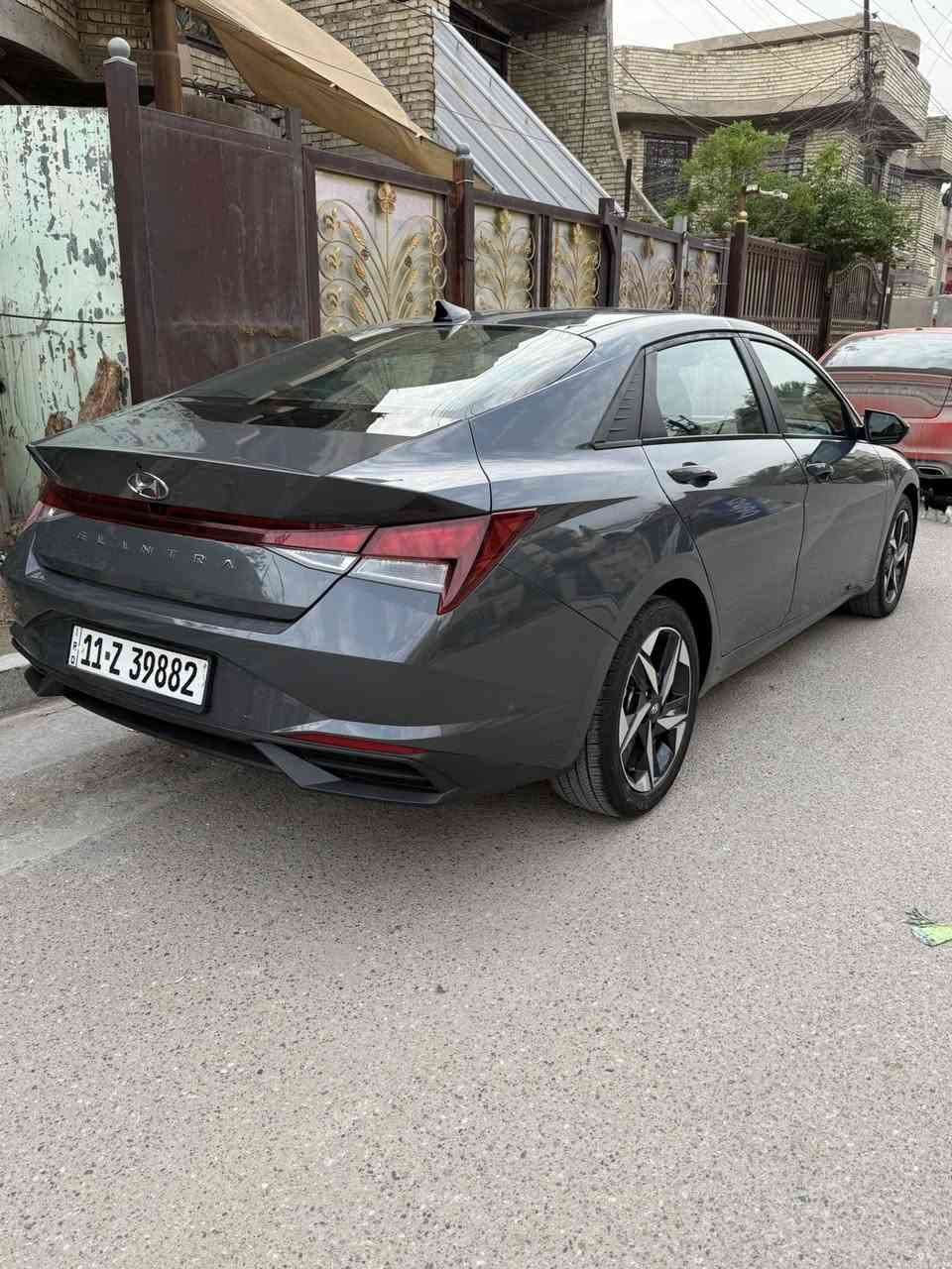 السلام عليكم عندي النتره  2023
رقم بغداد الدولي جديد سنويه وأرقام وهزه كله جديد تحويل ثاني يوم سياره جديده ومابيها اي نقص ماشيه 16mi فقط محرك ٢٠٠٠ حادثها
بابين شويه من جاملغ خلفي  بجم كبس الباقي مكفول 
بصمه 
مواصفاتها 
شاشه متصله 
كامره 
كشنات هيتر 
سبورت 3انظمه قياده
ويل كب 
كروز سرعه 
تحكمات فول 
حاكيه بلوتوث 
تبريد ثلاج 
تخم تاير 
حداديه نضيفه 
سياره نضيفه مال بيت  وجاهزه 
مكان السياره بغداد 
عارضها ب 154وبيها مجال للشراي 
وهذا رقمي 
‏‪***********
