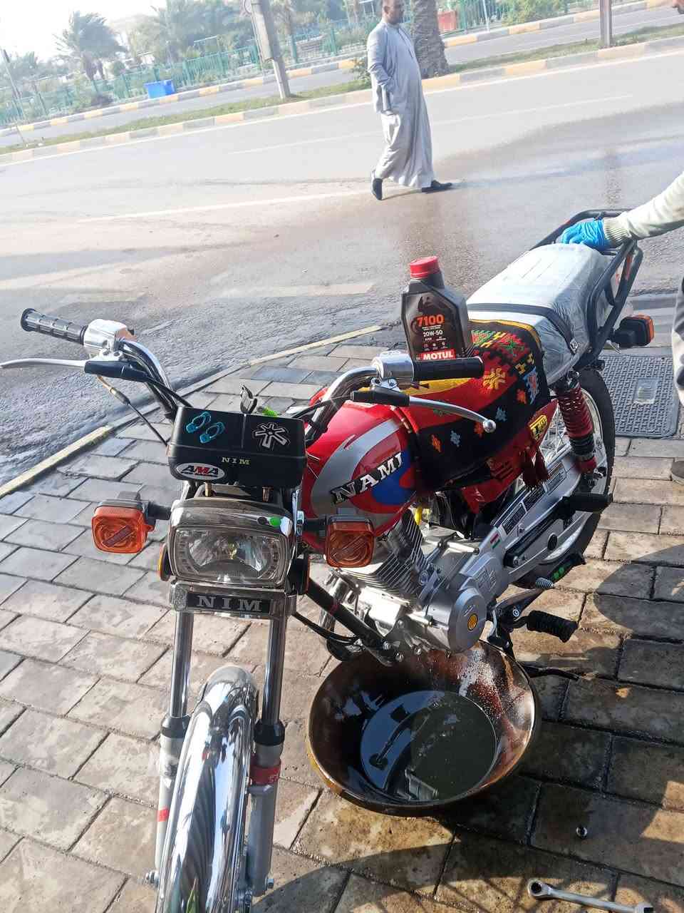 سلام عليكم  دراجه للبيع نامه متياز مديل 27 اوراق صاله شهر من طالعه  اسم الوكيل ابو سكينه سعر 800 مكاني نجف حي ميسان ***********
