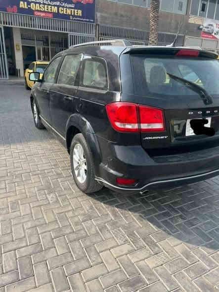 السلام عليكم دوج جورني موديل ٢٠١٤ رقم بغداد ٦سلندر ٣قطع تبريد ٧راكب بصمه تشغيل +ابواب  كير ومكينه مكفولا السياره خير من الله حادثها بس البنيد شطح فقط 
العنوان بغداد العبيدي ***********
