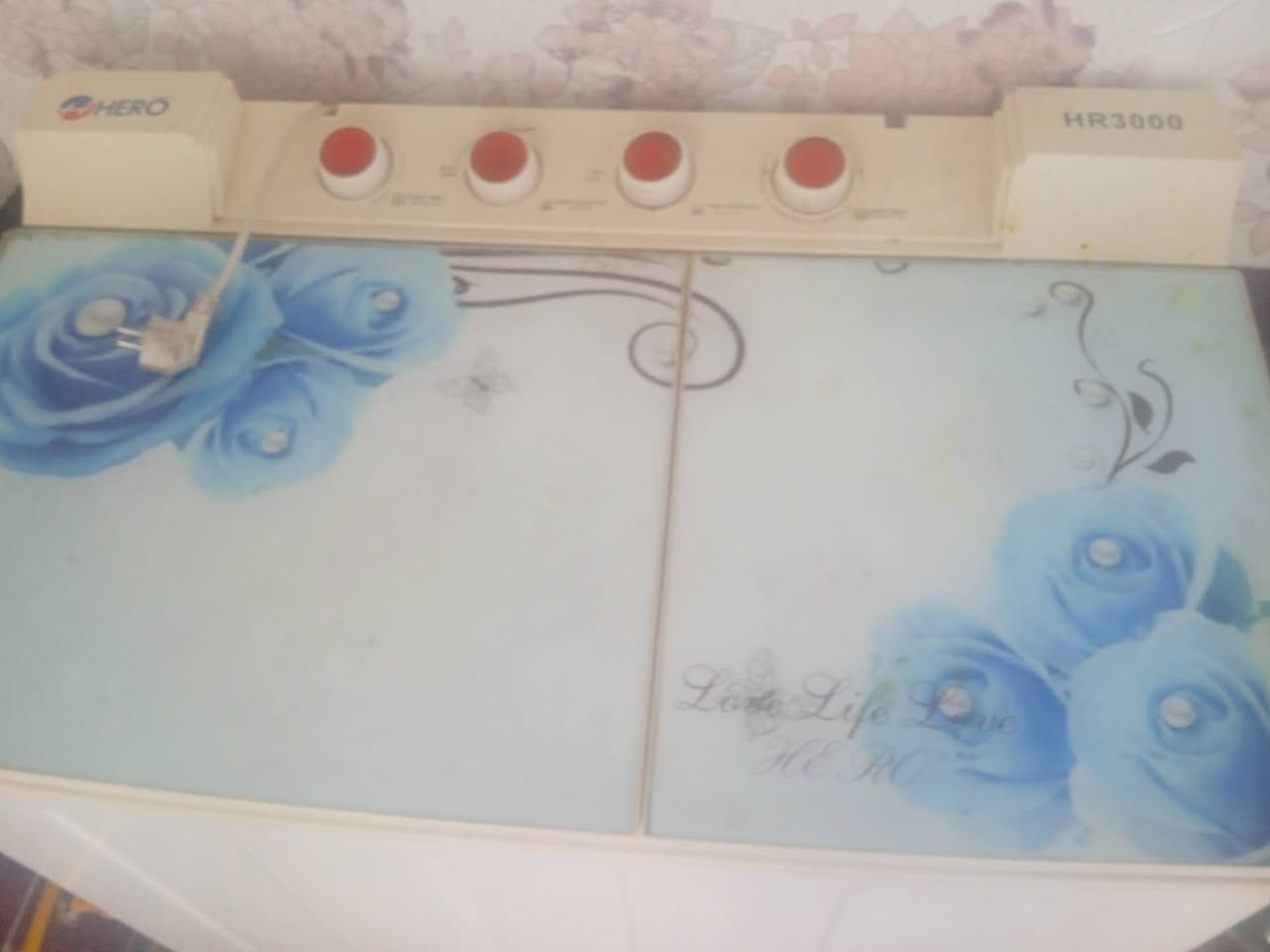 سلام عليكم ثلاجه كريازي شرط الفحص ماداخله تصليح ابد تجميد خير من الله السعر 150 قفل غساله حوضين بعدهي جديده السعر 100 قفل التواصل على هاذا الرقم *********** بي وات ساب  والله انضف من الصوره
