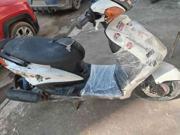 دراجه سكنس للبيع مكاني بغداد زعفرانيه او السعدون ٤٢٥ وبيه مجال ***********
