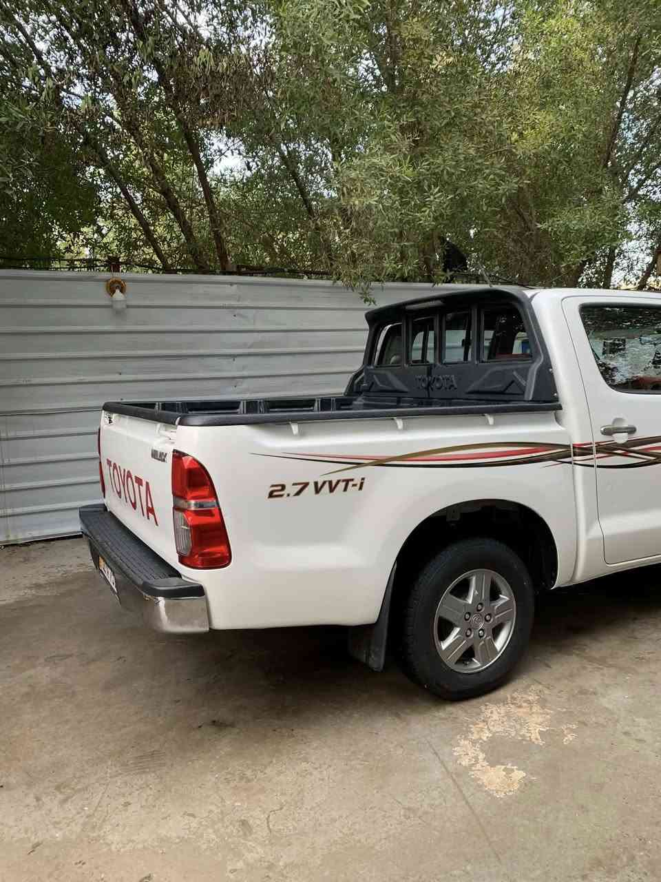 سلام عليكم عندي سياره البيع بيكم موديل 2015 رقم أربيل كير وتماتيك ماشيه99 ألف تحويل مباشر كوتي شاصي 19 سياره جديده وحلوه مكفول سبير مانازل عنوان بغداد ولشراي يتصل على ***********
