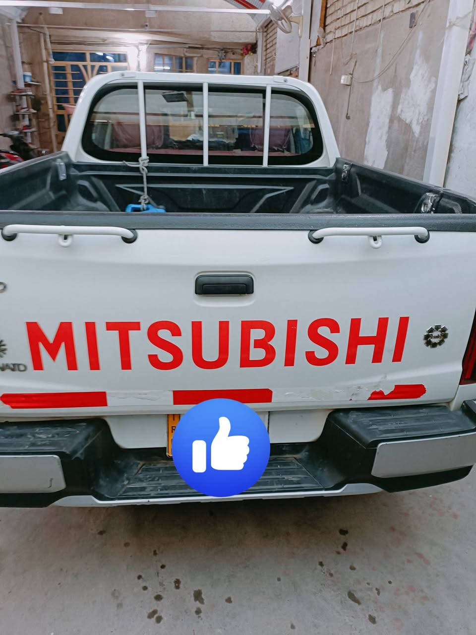 سلام عليكم بيكم ميسيبوشي للبيع موديل 22 ناصيه بسمي تحويل ثاني يوم ماشي 50الف سياره نضيفه تخم تاير  كلشي جديد سعر 150 أو يرهم مراوس فورويل وينطي فرق مكان سياره بغداد البلديات ***********
