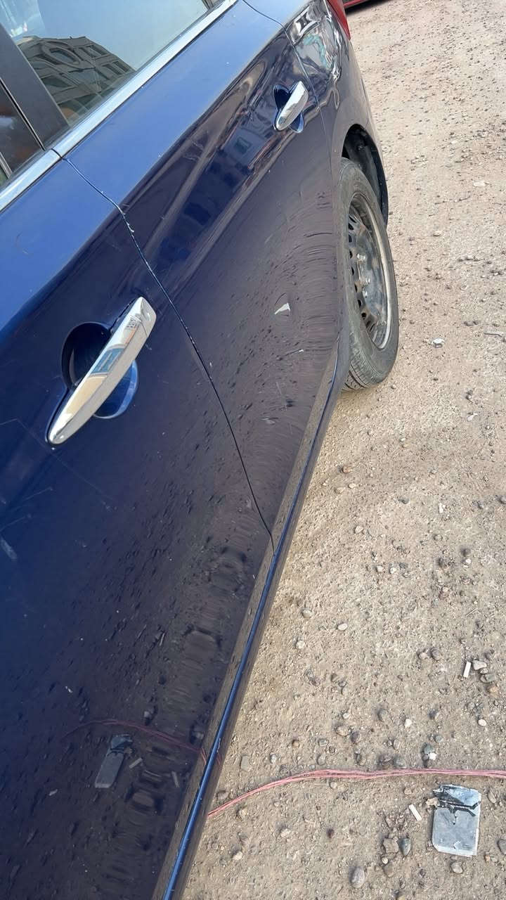 نيسان سنترا 2018 - وارد أمريكي
يا الله.. للبيع سنترا موديل 2018، السيارة وارد أمريكي، لون أزرق مميز.
ضربتها من امريكا صفحه الصدر اربع قطع 
وهسه هم صار بيه ضربه بنفس الصفحه 

كما موضح بالصور 

الشاصي واللغد وايرباكات سليمات 
ماشيه 211 الف 

السعر 115 ورقه 
بيها مجال 

مكاني بغداد 
***********
