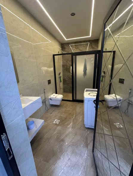 احجز بيت احلامك …. والباقي علينا 
♦️دار للبيع شارع فلسطين 
♦️المساحة : 315 متر 
♦️الواجهة : 10 متر 
♦️النزال :31.5 متر 
♦️الموقع : شارع فلسطين - شارع الصخرة- محلة 508 
♦️المواصفات 
♦️حديقه 
♦️صالة
♦️استقبال 
♦️مطبخ
♦️خدمات 
♦️6غرف نوم سويتات 

#للأستفسار_يرجى_الاتصال_او_المراسلة 

☎️مهندس مصطفى واتساب ***********

او زيارة موقع المكتب 

♦️شارع فلسطين /حي المستنصرية قرب كلية الرافدين / عمارة فرمان

♦️نستقبل كافة العروض السكنية والتجارية في شارع فلسطين والمناطق المجاورة والتفاوض مع صاحب العقار مباشرة
