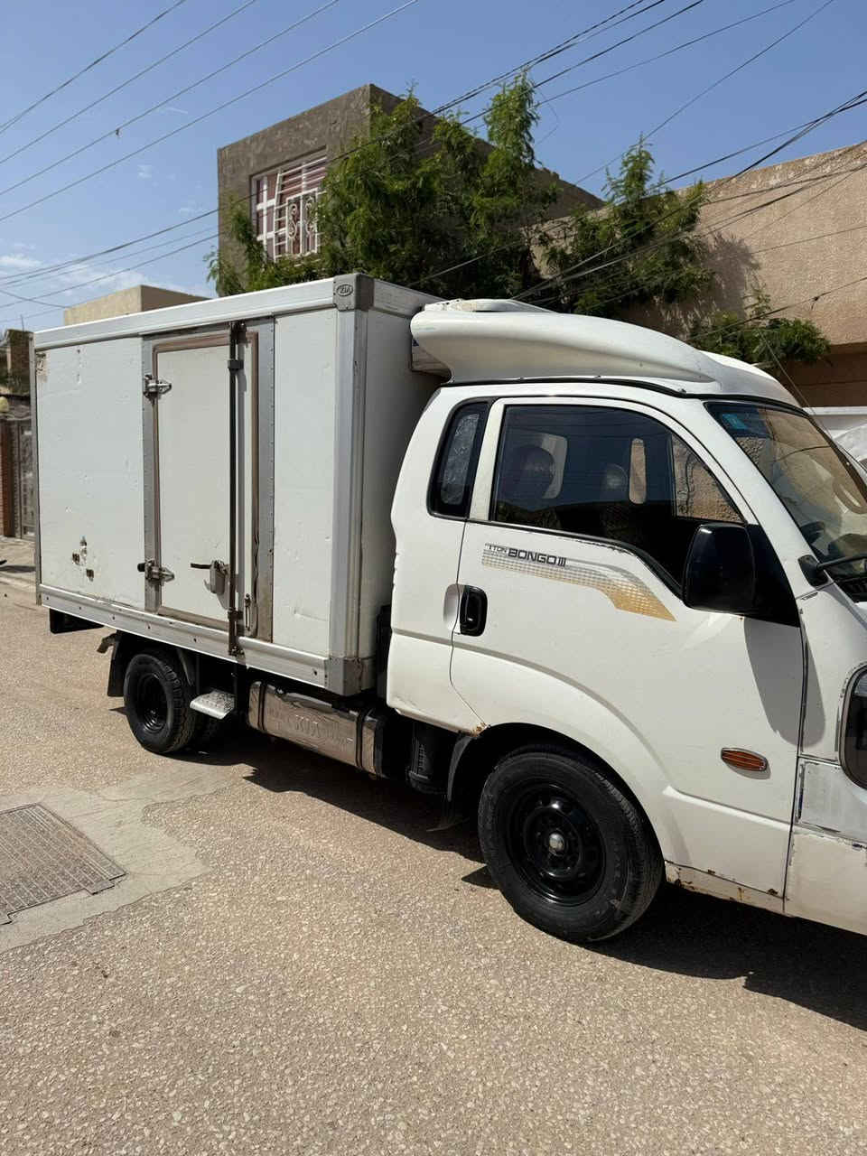 سلام عليكم
كيه براد للبيع موديل 2007 محدثه 2018
رقم نكليزي بغداد مداور ثاني يوم 
محرك سبلاين 3000 تبريد تجميد ثلج كمبريسر 7بستم مكينه جديد تخم تاير كهربائيات شغال سياره جاهزه للعمل 
عنوان النجف سعر 120 مع لمجال بصيط 
***********
