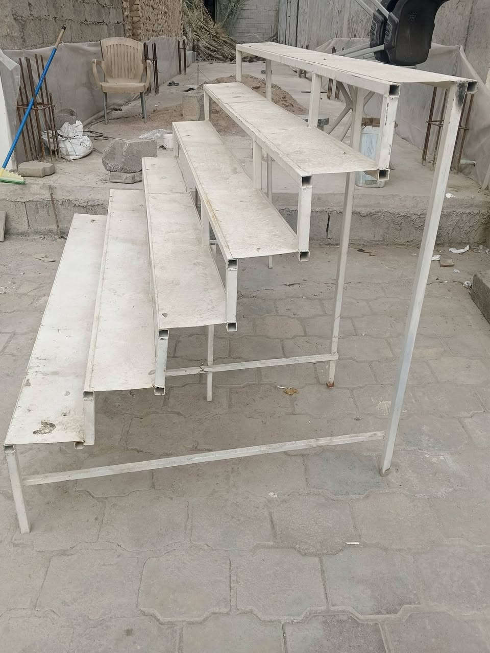 بسطيه مدرجه عدد (2) بسطيات للبيع ارتفاع 120سم عرض البايه الواحده190سم عدد البايات المدرجه  (٦) تفاصيل ***********
