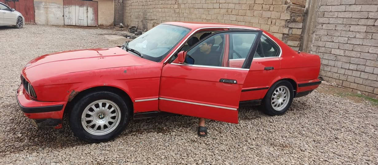 السلام عليكم بي ئم 525  سنويه بعد مامنتهية كلها. شرط كير محرك كهربائيات صدر  مراوس. باحدث وانطي فرق. السيارة. ايمت ماتريد احولك  شعندك حديث. موديل 2006 وفوك نزل
‏‪***********‬‏
