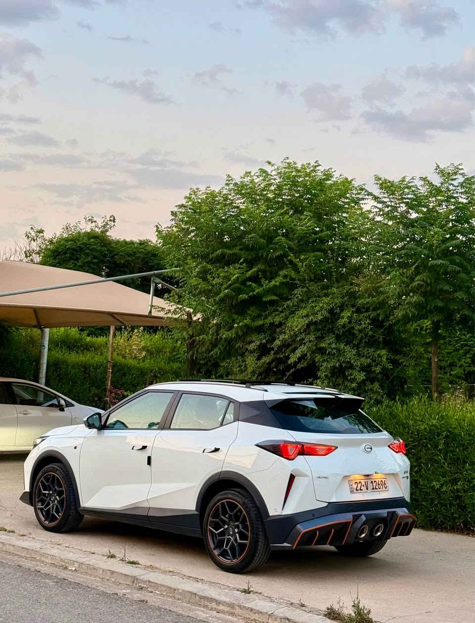 GAC GS3 EMZOOM 2025  ..R.. STYLE   فول فول موسافات شةش سال زةماتي شريگة هةية گير مكينة كارةباهةية سفري هةوليرة   بة ناوي خؤم هيج هيجي نية مكينة 20 تؤربؤي بينج كاميرة پانؤراما سوندق شافت كارةباي بسمة بريك بسمة شاشة گةورة گيج اليكترؤني گوشين جلد گوشين كارةباي ناو قةسي گوشين سارد گةرم رادار خاتي جادة بة خؤي دةجيت گةرةج ويل گةورة دةعامي سبؤرت بال سبؤرت بينج مودي ليخوريني هةية حةساسة سيارةكة سبؤرت دةنگ گزؤري هةية بيلادي سياركة تةنها 17هةزار  كم  رؤيشتي بةشةرت هةموو شتيك سعر 157
*********** أربيل, العراق
